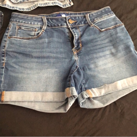 Denim shorts bundle - Picture 3 of 7